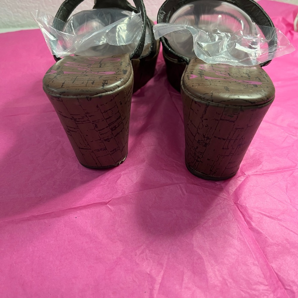 Wedges - Picture 2 of 5